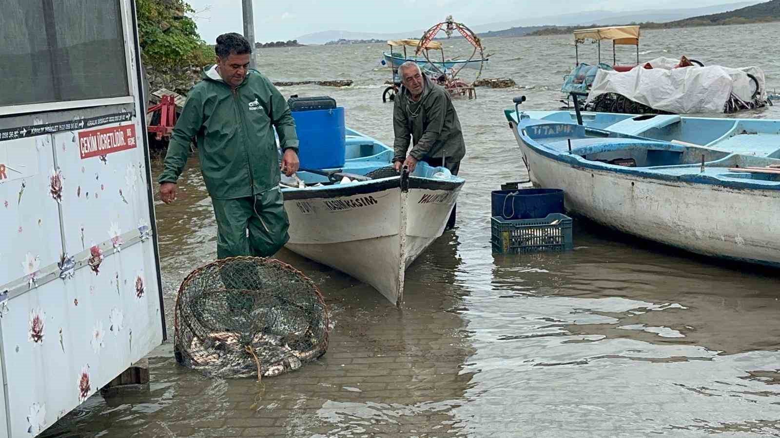kucuk venedik turizm sezonunu acti ama yollari kapandi 1 Ay3FmgCF