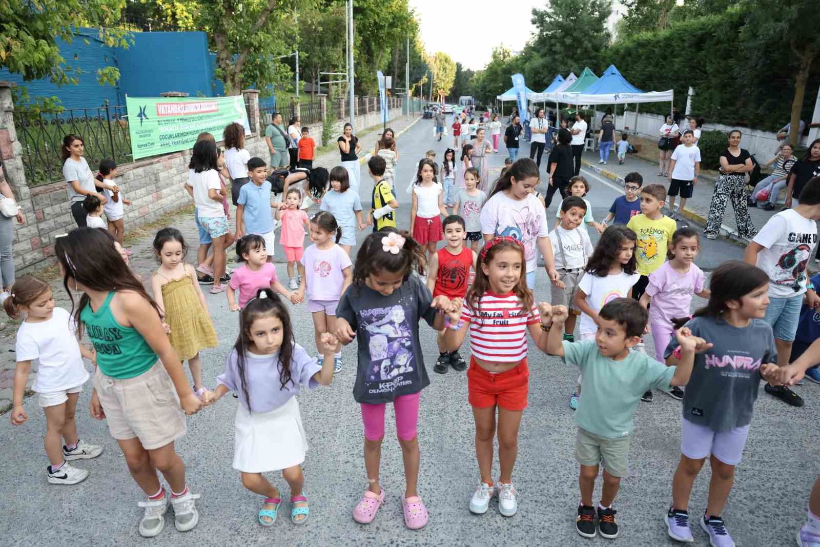 kucukcekmecede 3 geleneksel sokakta oyun var in ilk gunune buyuk ilgi 3 1iVOjMsh