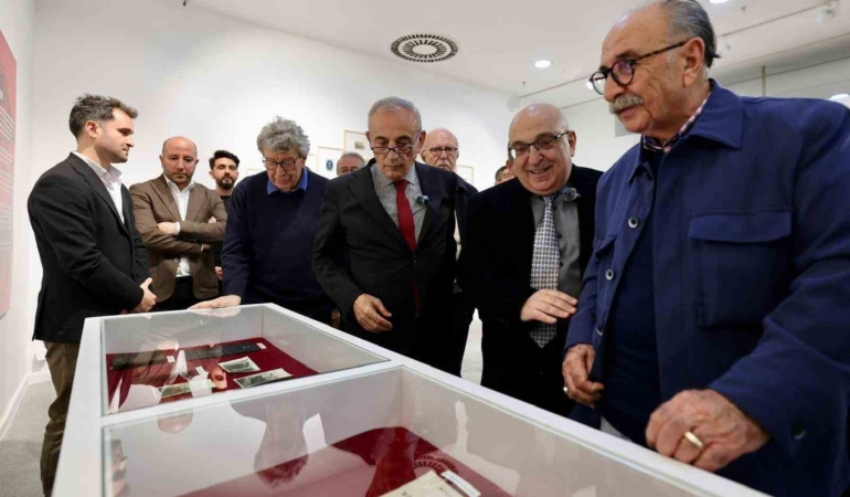 kucukcekmecede-b-b-i-linin-asirlik-hafizasi-sergiyle-gun-yuzune-cikti-lxUqwJYA.jpg