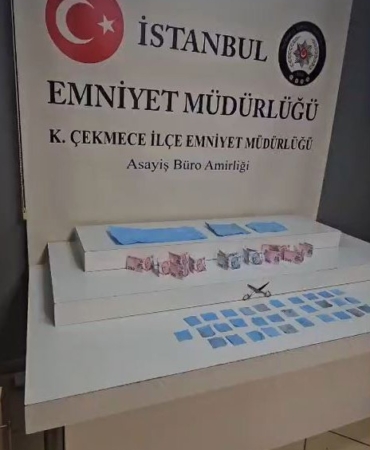 kucukcekmecede-bir-eve-uyusturucu-operasyonu-1-sahis-tutuklandi-ZkXSh8KH.jpg