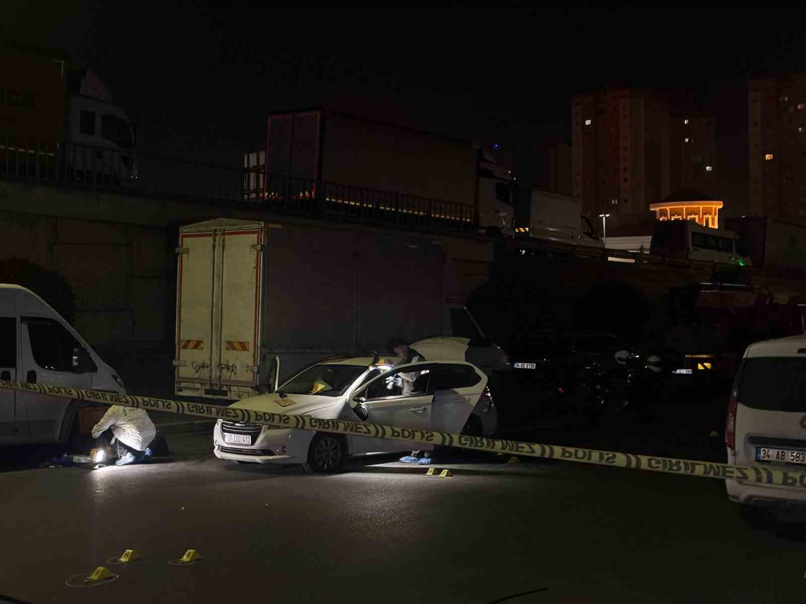 Küçükçekmece’de bir otomobil dur ihtarına uymadı: 1 polis yaralandı 5 kucukcekmecede bir otomobil dur ihtarina uymadi 1 polis yaralandi 1 8pPOuHv3
