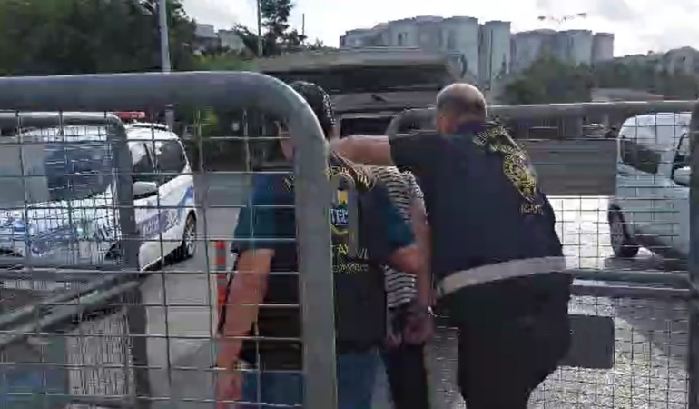 kucukcekmecede-cinayet-zanlisi-7-saatte-yakalandi-KuqhqDyJ.jpg