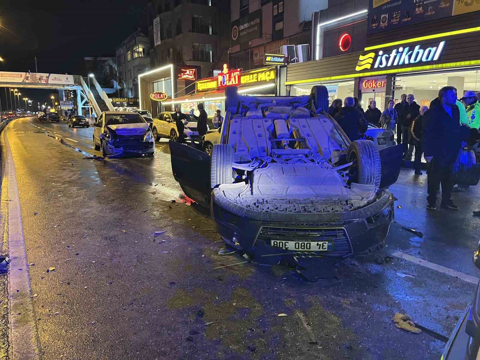 kucukcekmecede e5 yan yolda zincirleme kaza 3 yarali 0 lNq1Iclc