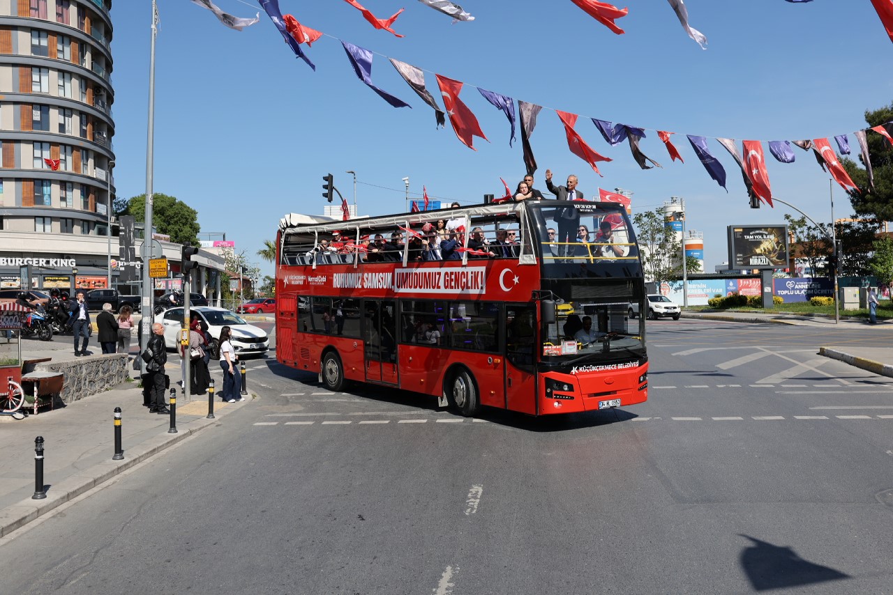 kucukcekmecede gun boyu suren 19 mayis coskusu 2 tTkgLD5s