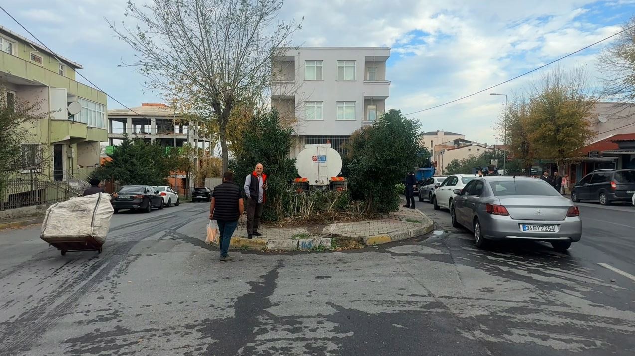 kucukcekmecede iskiye ait su tankeri is yerine girdi faciadan donulen kaza kamerada 2 6n1f4sEk