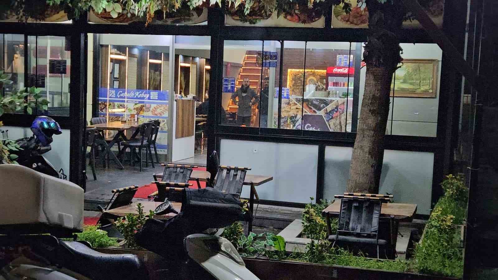 kucukcekmecede kebapci 1 hafta arayla ikinci kez kursunlandi 2 PQDm1f1w