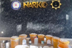 Kayseri’de uyuşturucu satıcılarına darbe: Çok sayıda gözaltı var 3 thumbnail