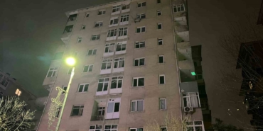 kucukcekmecede-sitedeki-10-katli-riskli-bina-muhurlenerek-tahliye-edildi-JTIkaNtU.jpg