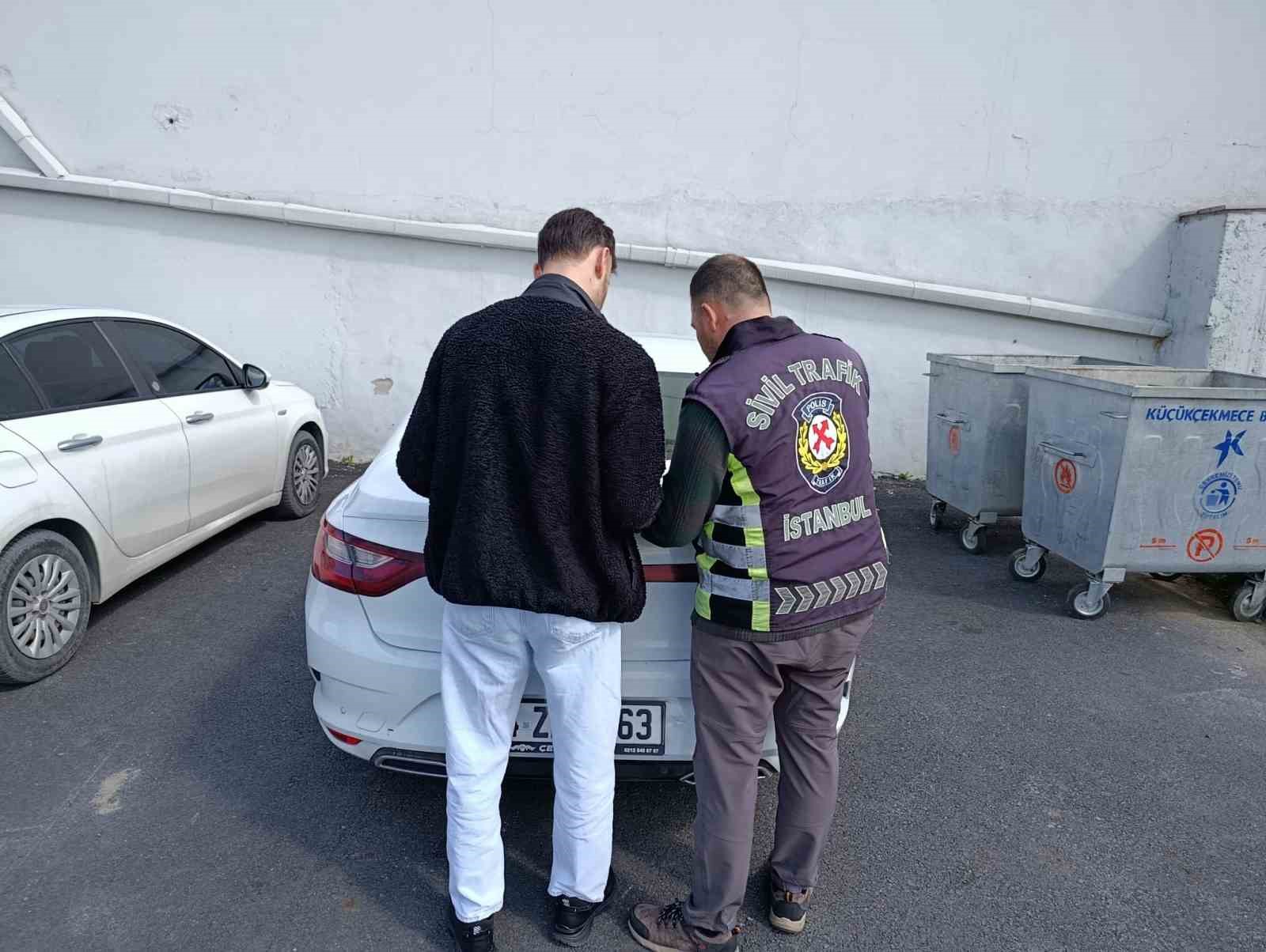 kucukcekmecede trafik tartismasinda surucuye 180 bin lira ceza 0