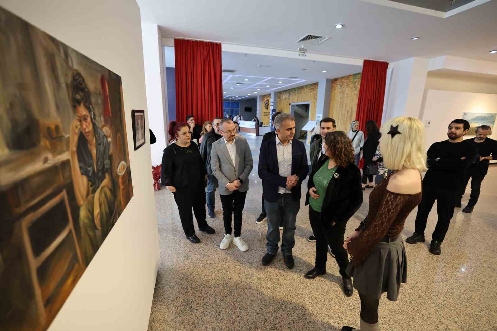 kucukcekmecede zemin ve iz derindeki ses sergisi acildi 3 75GkKjgc