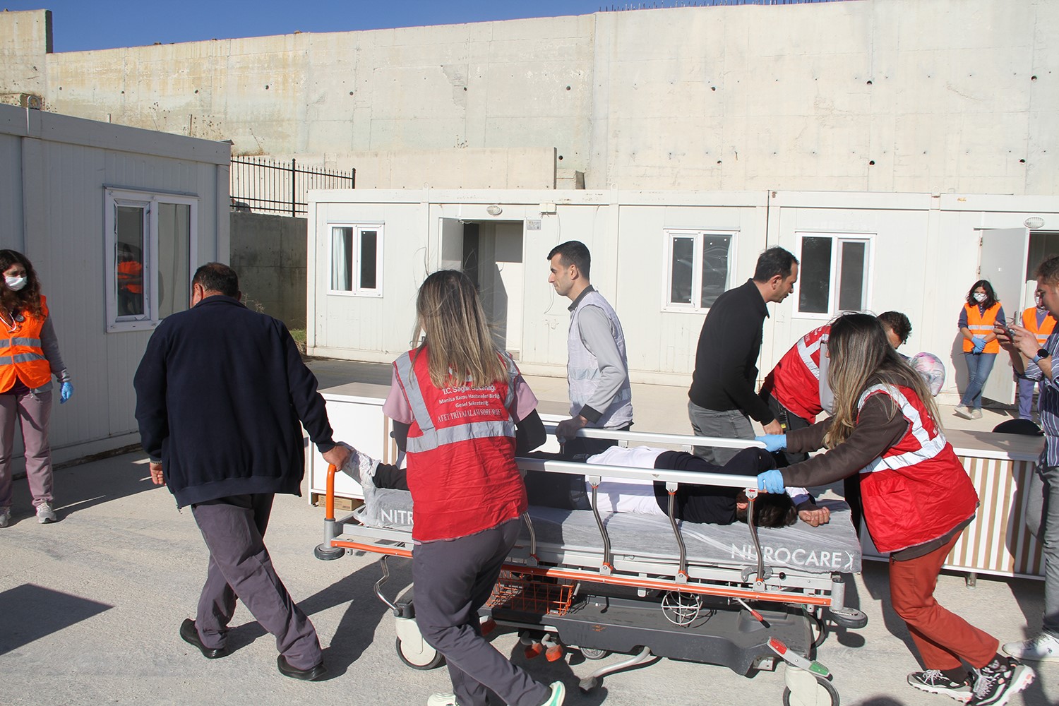 kula devlet hastanesinde gercegini aratmayan deprem tatbikati 2