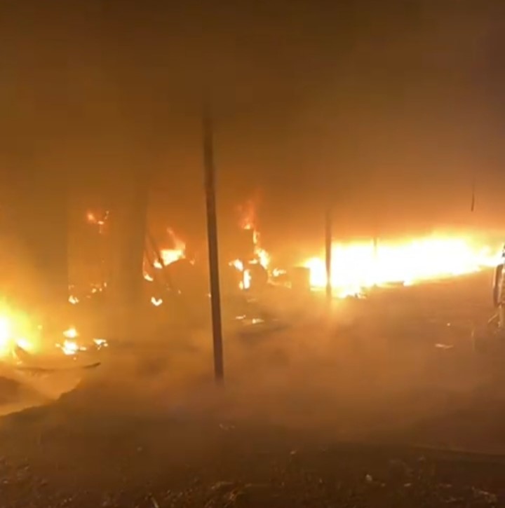 kullukte unutulan sigara yangina neden oldu 6 YUX1gZXZ