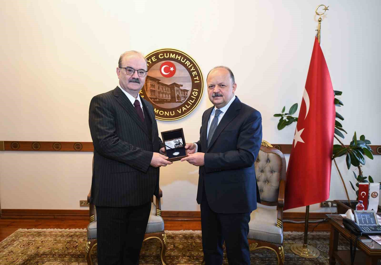 kultur ve turizm bakan yardimcisi cam dunyanin en onemli en buyuk ekonomileri bile turkiyeye HT59M5yO