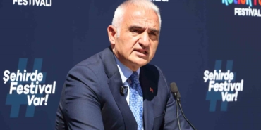 kultur-ve-turizm-bakani-ersoy-kultur-yolu-festivali-eskisehir-esnafina-can-suyu-olacak-3b365fur.jpg