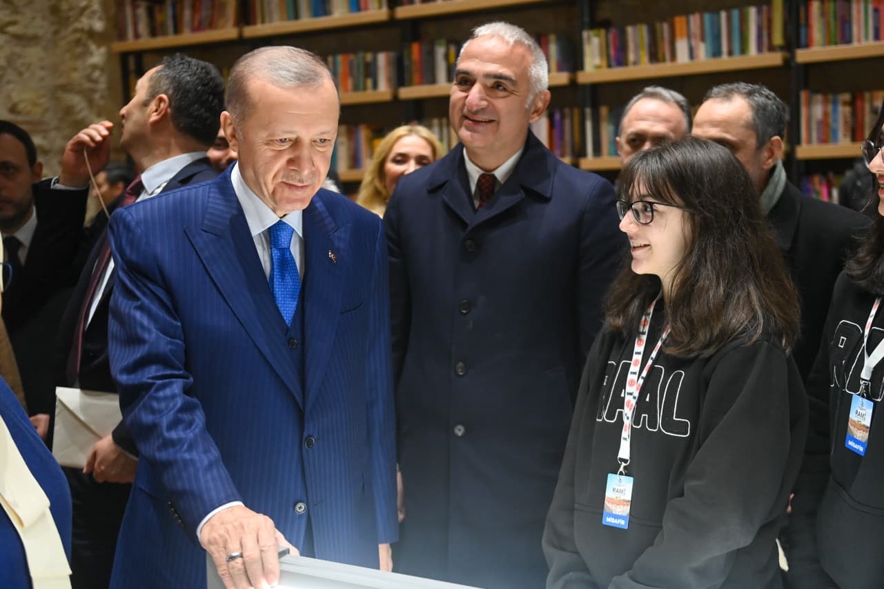 Kültür ve Turizm Bakanı Ersoy: "Rami, yaşamın içinde bir kültür ve buluşma mekanına dönüştü" 8 kultur ve turizm bakani ersoy rami yasamin icinde bir kultur ve bulusma mekanina donustu 8tuhPYIc