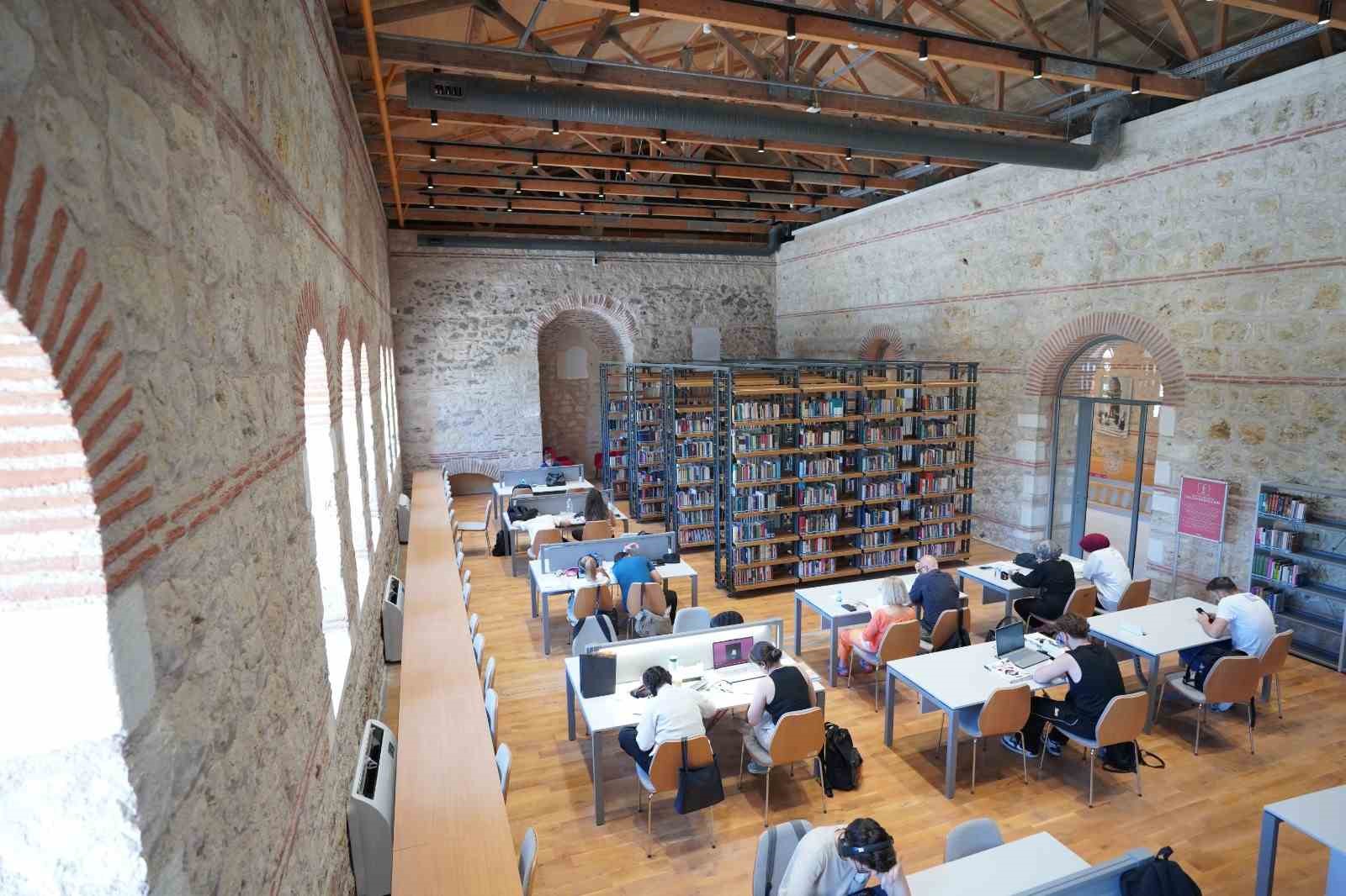 Kültür ve Turizm Bakanı Ersoy: "Rami, yaşamın içinde bir kültür ve buluşma mekanına dönüştü" 7 kultur ve turizm bakani ersoy rami yasamin icinde bir kultur ve bulusma mekanina donustu erHhIWdB
