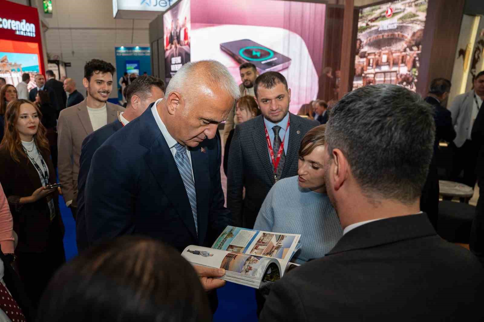 kultur ve turizm bakani ersoy turizmde yil sonu hedefimiz 64 milyar dolara emin adimlarla