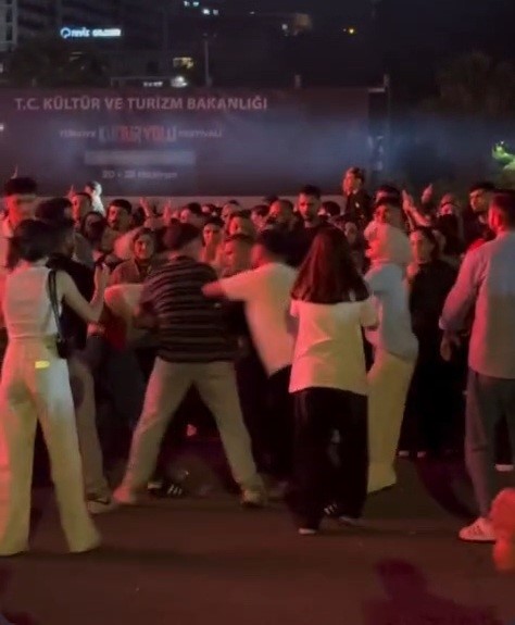 kultur yolu festivali buray konserinde kavga 2