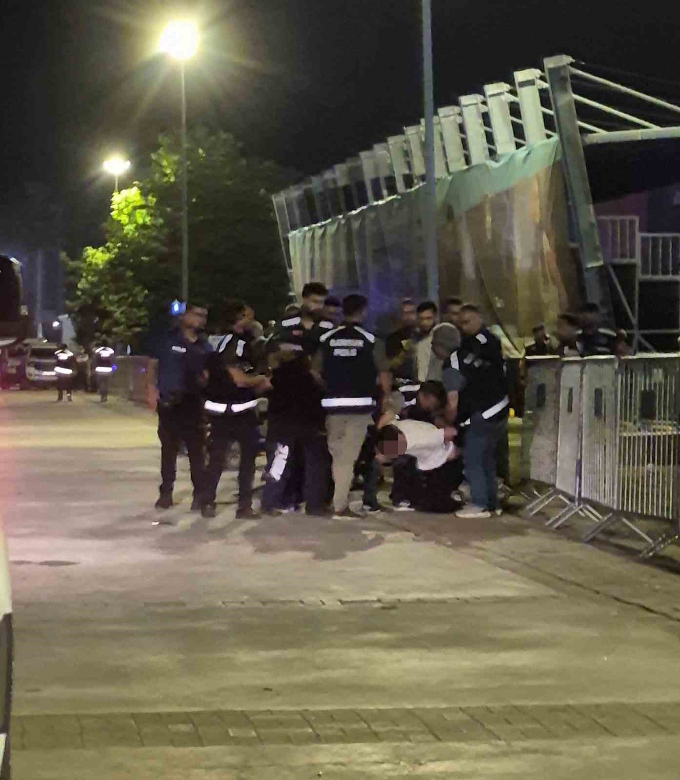 kultur yolu festivali buray konserinde kavga 3 JHaIaXiu