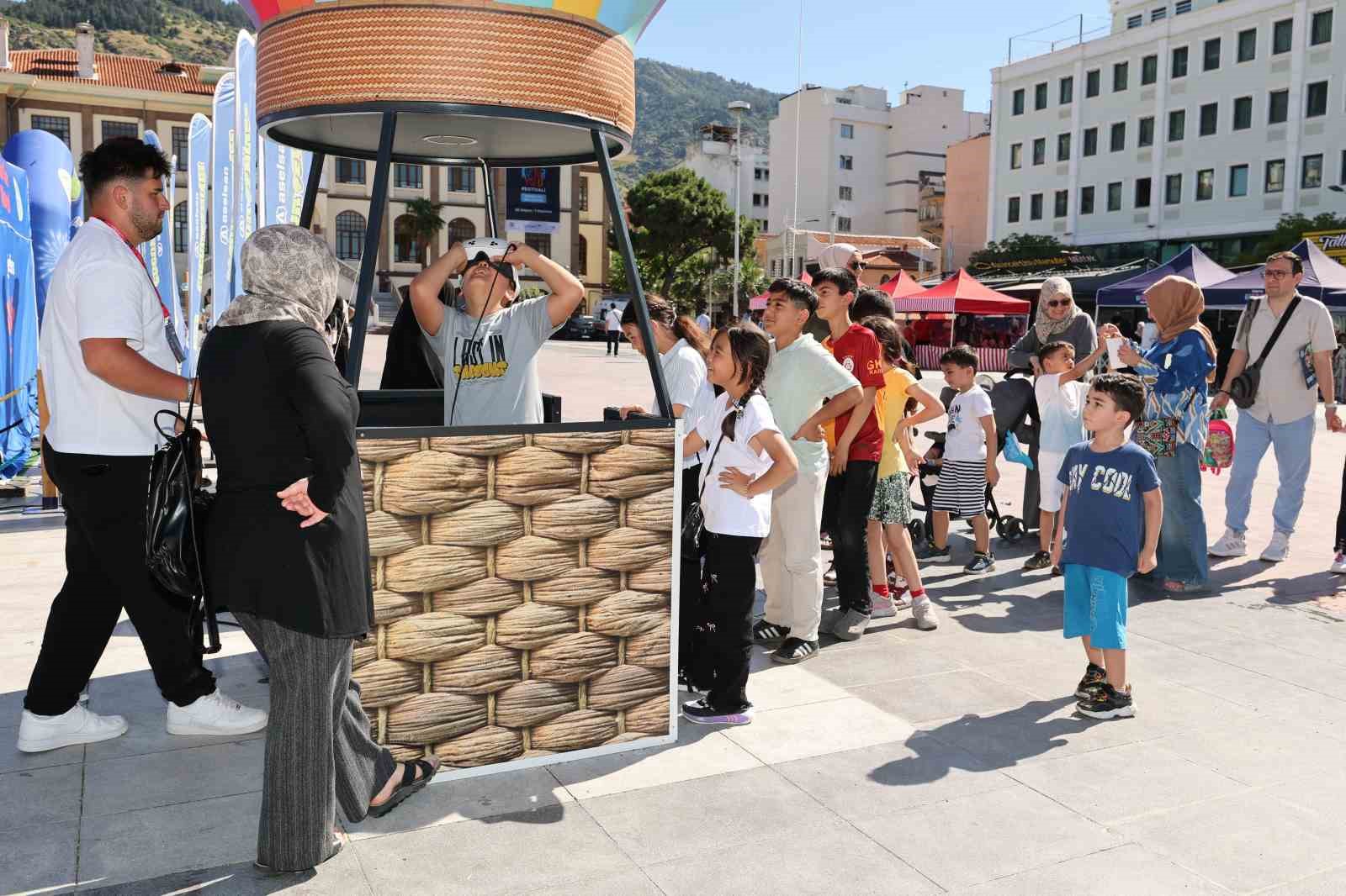 kultur yolu festivali coskusu manisaya damga vurdu 11 JHsASRCN