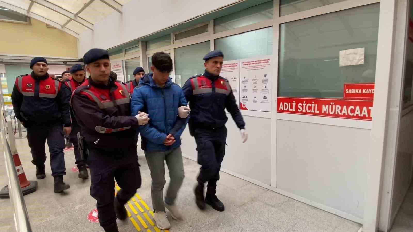 kulubedeki baltali ve kazmali cinayette iki kuzene toplam 30 yil hapis cezasi 0 ZGdKBmdm