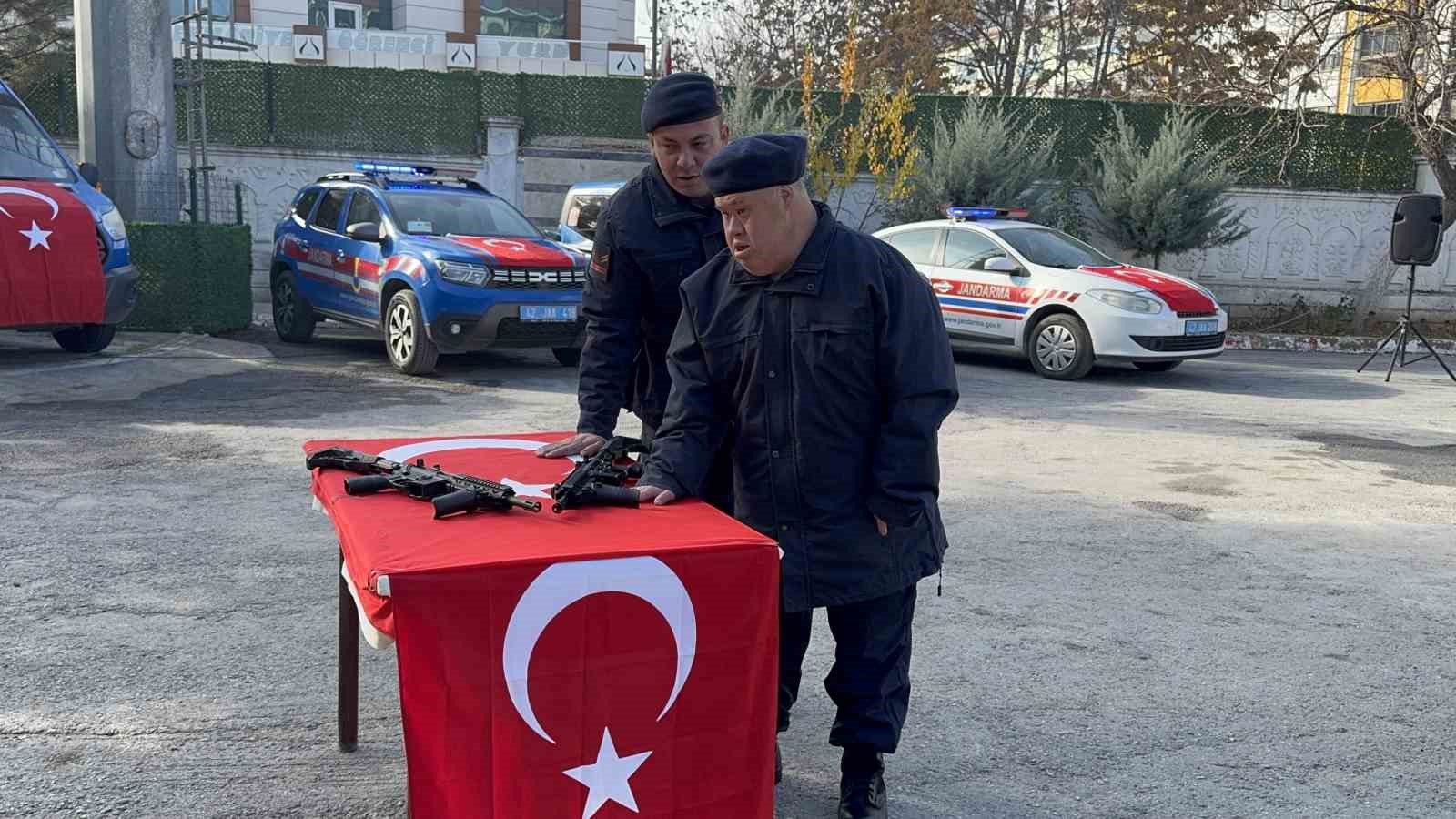 kuluda ozel bireyin bir gunluk askerlik heyecani 1 pWZnJbMW