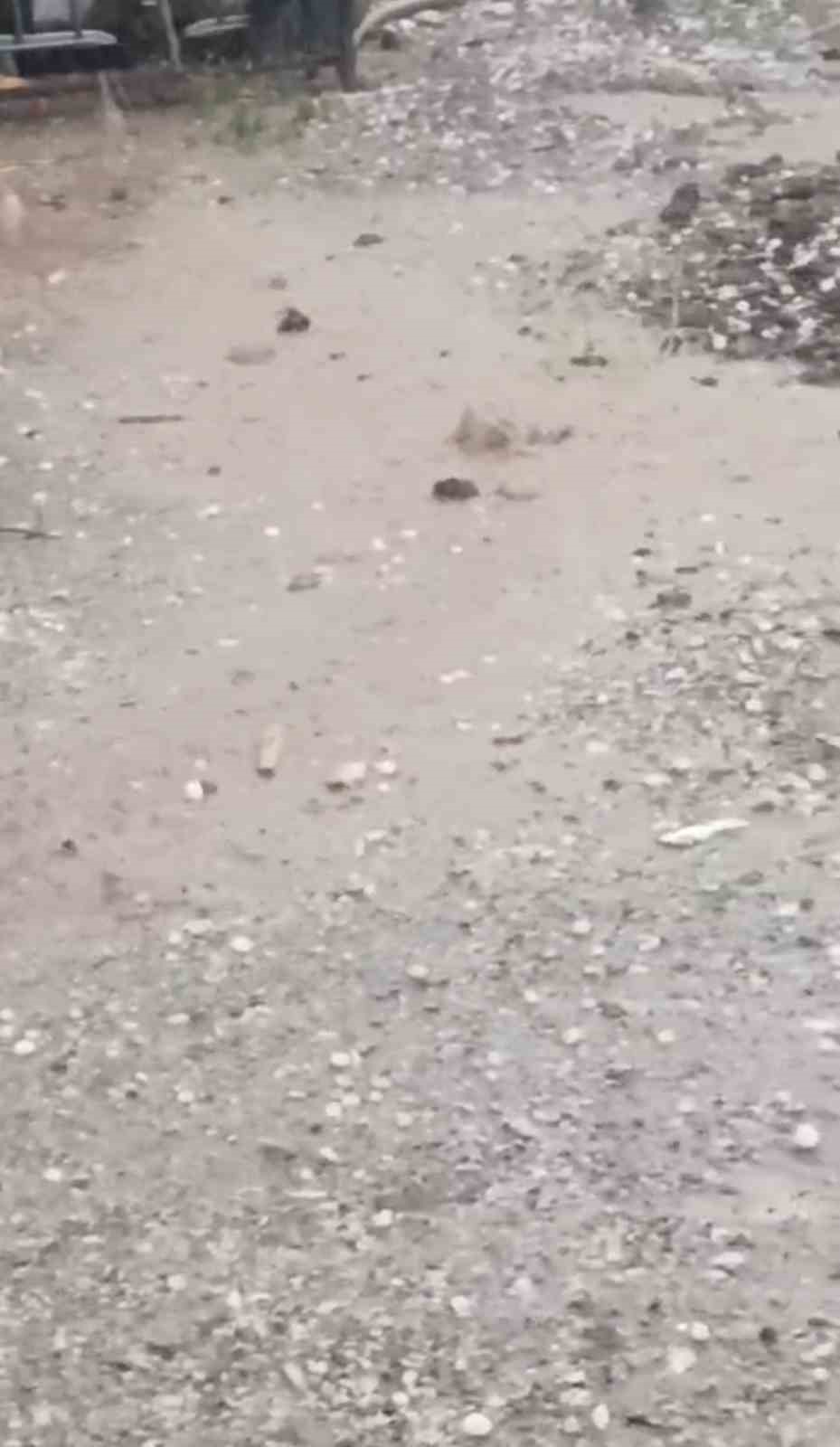 kumlucada aniden bastiran dolu yagisi etkili oldu 4 Vzw52mWK