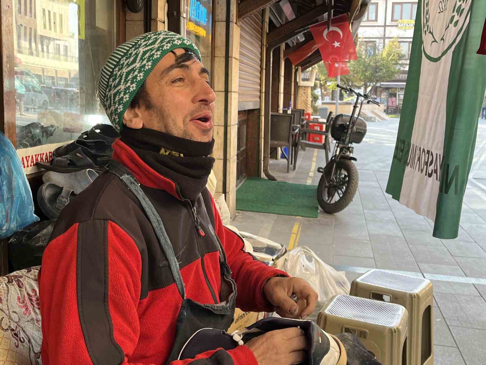 kunduraci ile avustralyali turistin yoresel annouv imtihani 5 m4bT1sN9