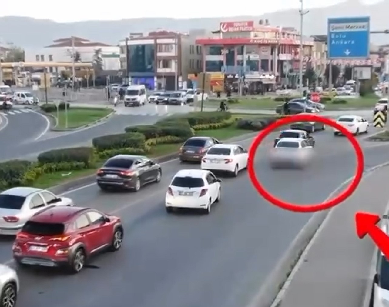 Kural ihlali yapan sürücüler havadan tespit edildi 6 kural ihlali yapan suruculer havadan tespit edildi 2 tKkqvMhc
