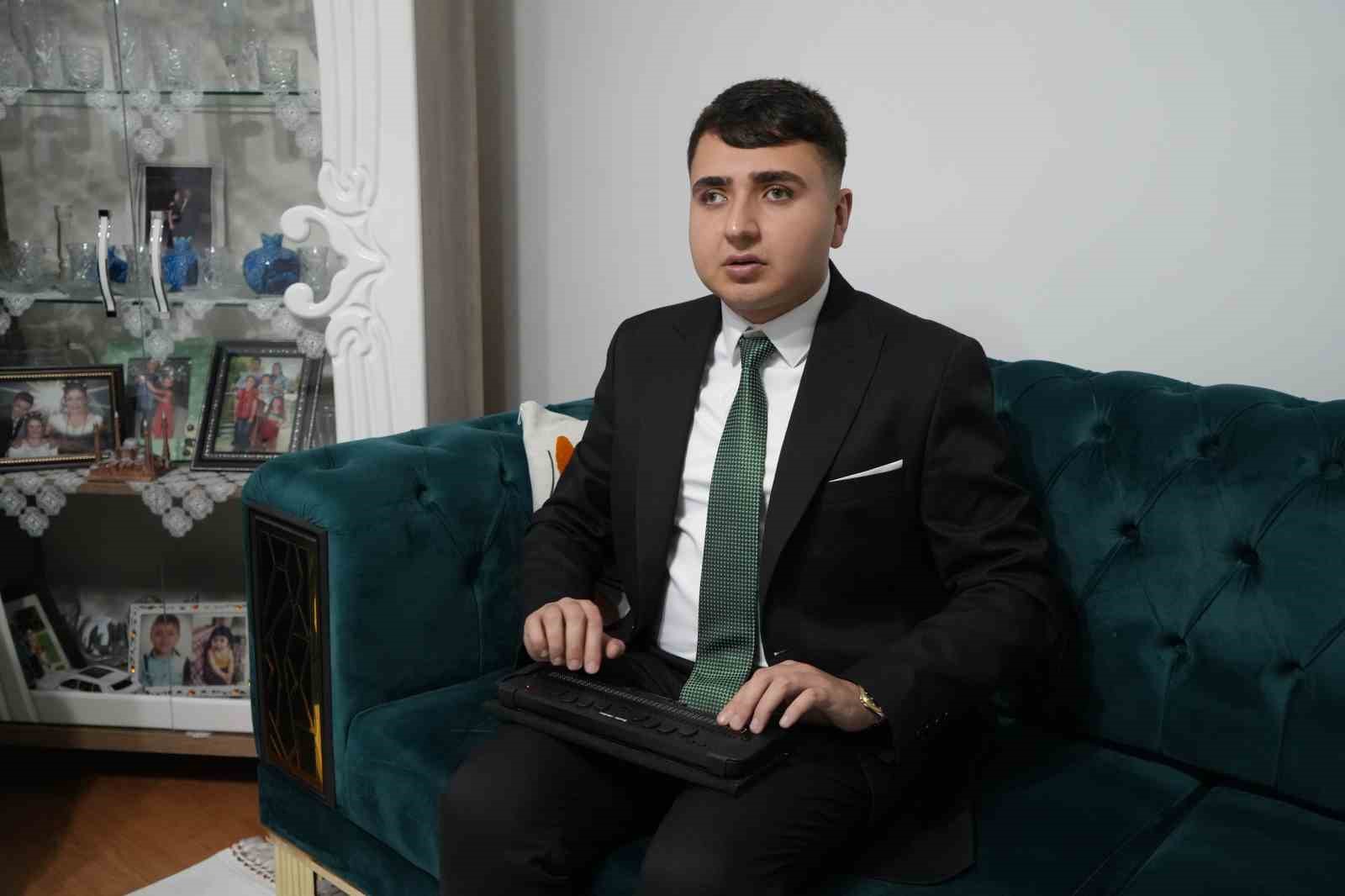 kuran i kerim aski gormeyen gozu oldu 1 yilda hafiz oldu 1 ECiIsAdP