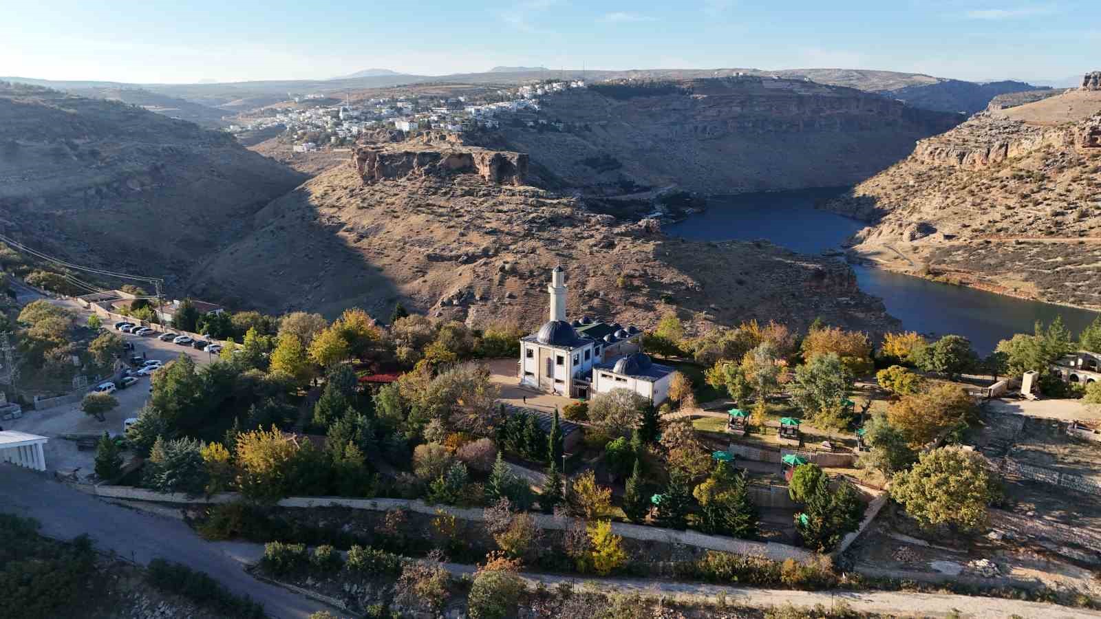 kuran i kerimde ismi gecen peygamberlerin kabirlerinin oldugu ilce yilda 1 milyon ziyaretci agirliyor 0 cuy83nyk