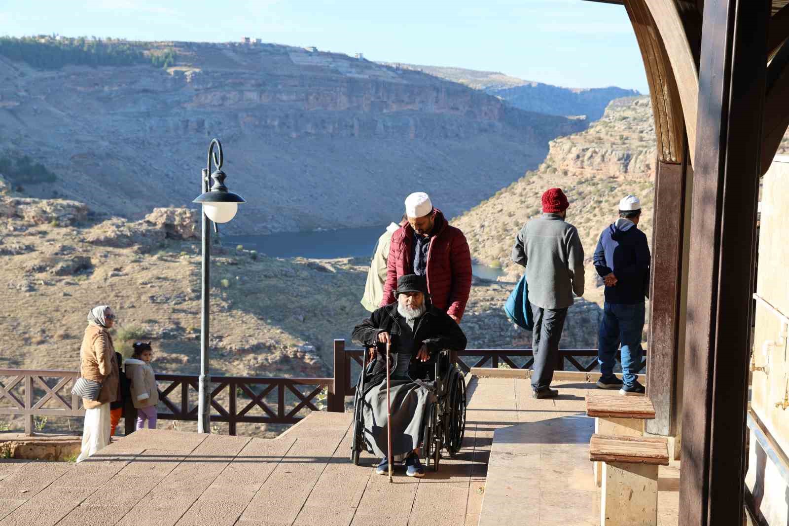 kuran i kerimde ismi gecen peygamberlerin kabirlerinin oldugu ilce yilda 1 milyon ziyaretci agirliyor 8 4QgKlESI