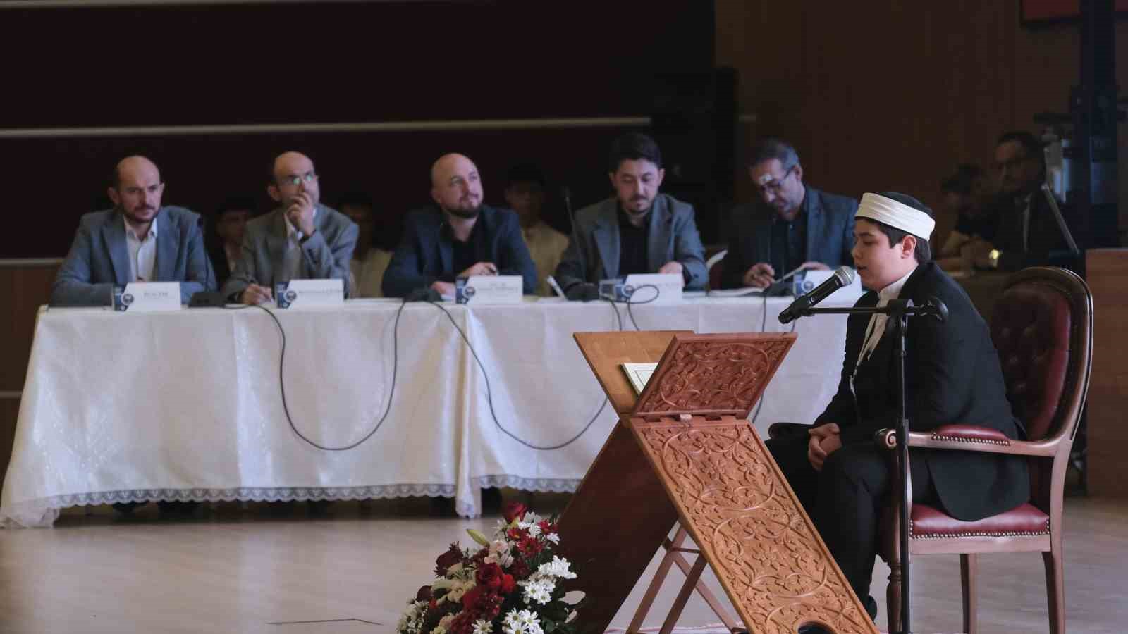 Kur’an-ı Kerim’i Güzel Okuma Yarışması Bölge Finali Karaman’da yapıldı 4 kuran i kerimi guzel okuma yarismasi bolge finali karamanda yapildi 0