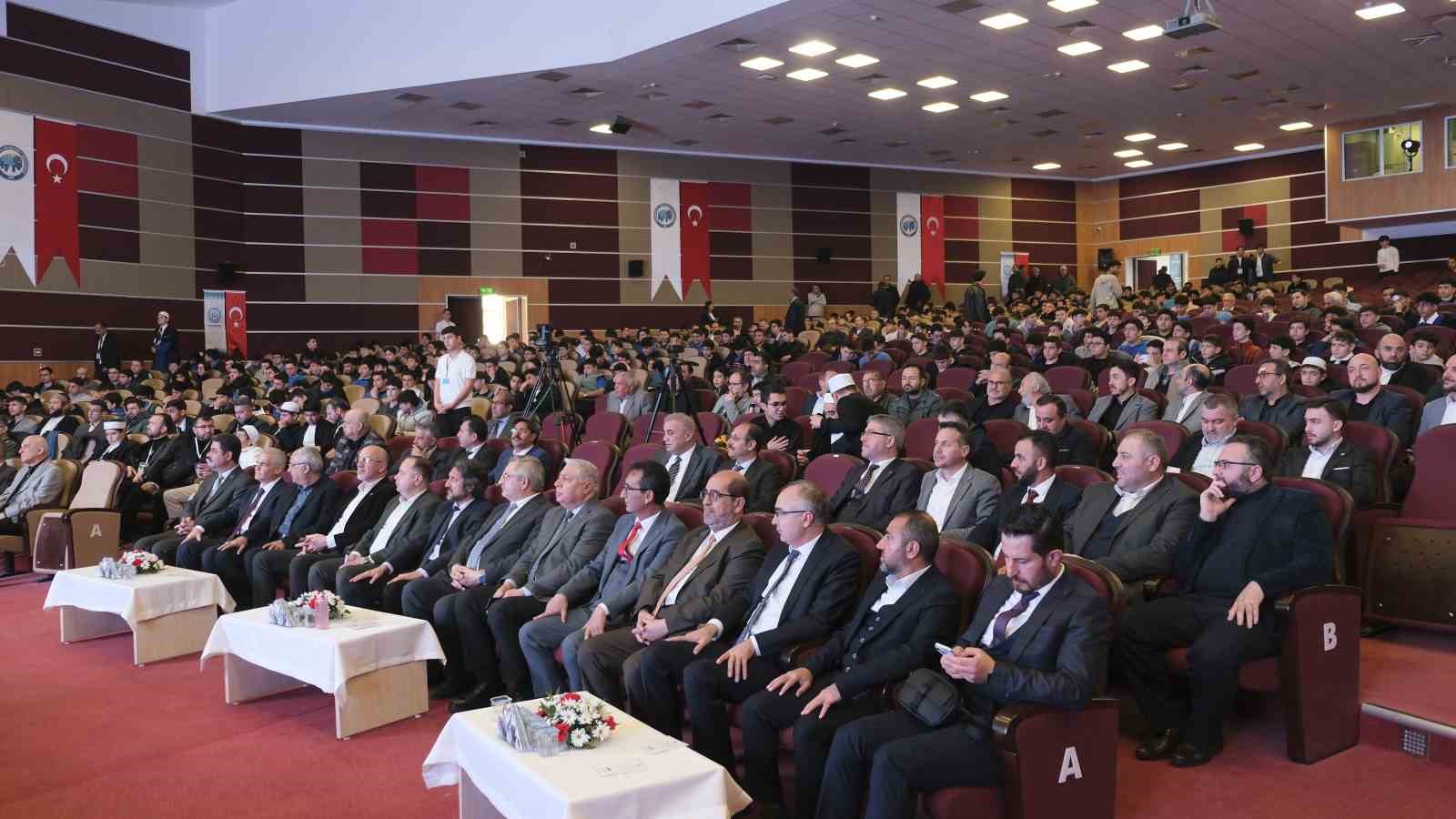 Kur’an-ı Kerim’i Güzel Okuma Yarışması Bölge Finali Karaman’da yapıldı 6 kuran i kerimi guzel okuma yarismasi bolge finali karamanda yapildi 2