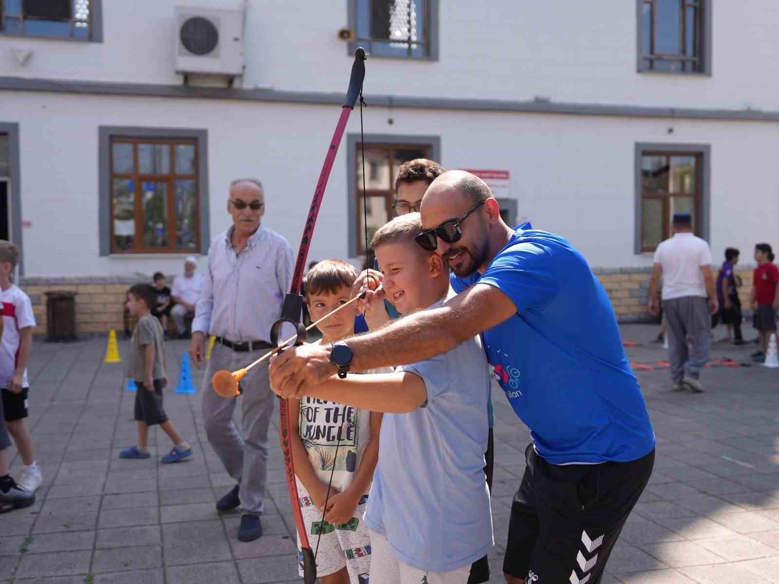 Kur’an kursu öğrencileri sporla buluştu 8 kuran kursu ogrencileri sporla bulustu 4 FWAJvN7C