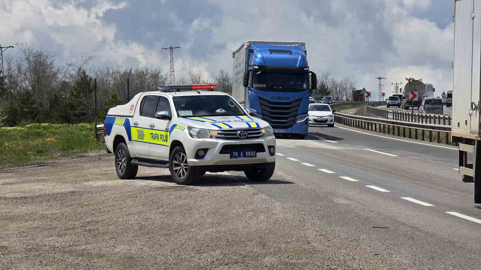 kurban bayrami donus trafigi icin agir tonajli araclara kisitlama 0 RX8CR5Vr