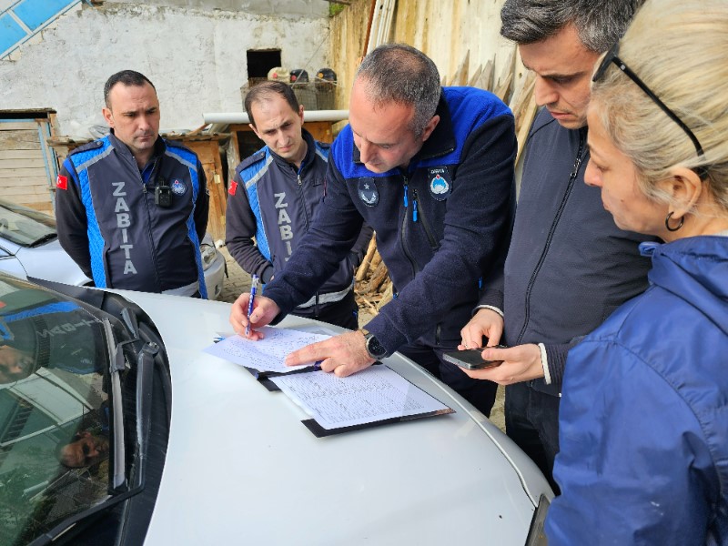kurban bayrami oncesi atiklarini dereye akitan ciftlige ceza 5 ZghkOuhR