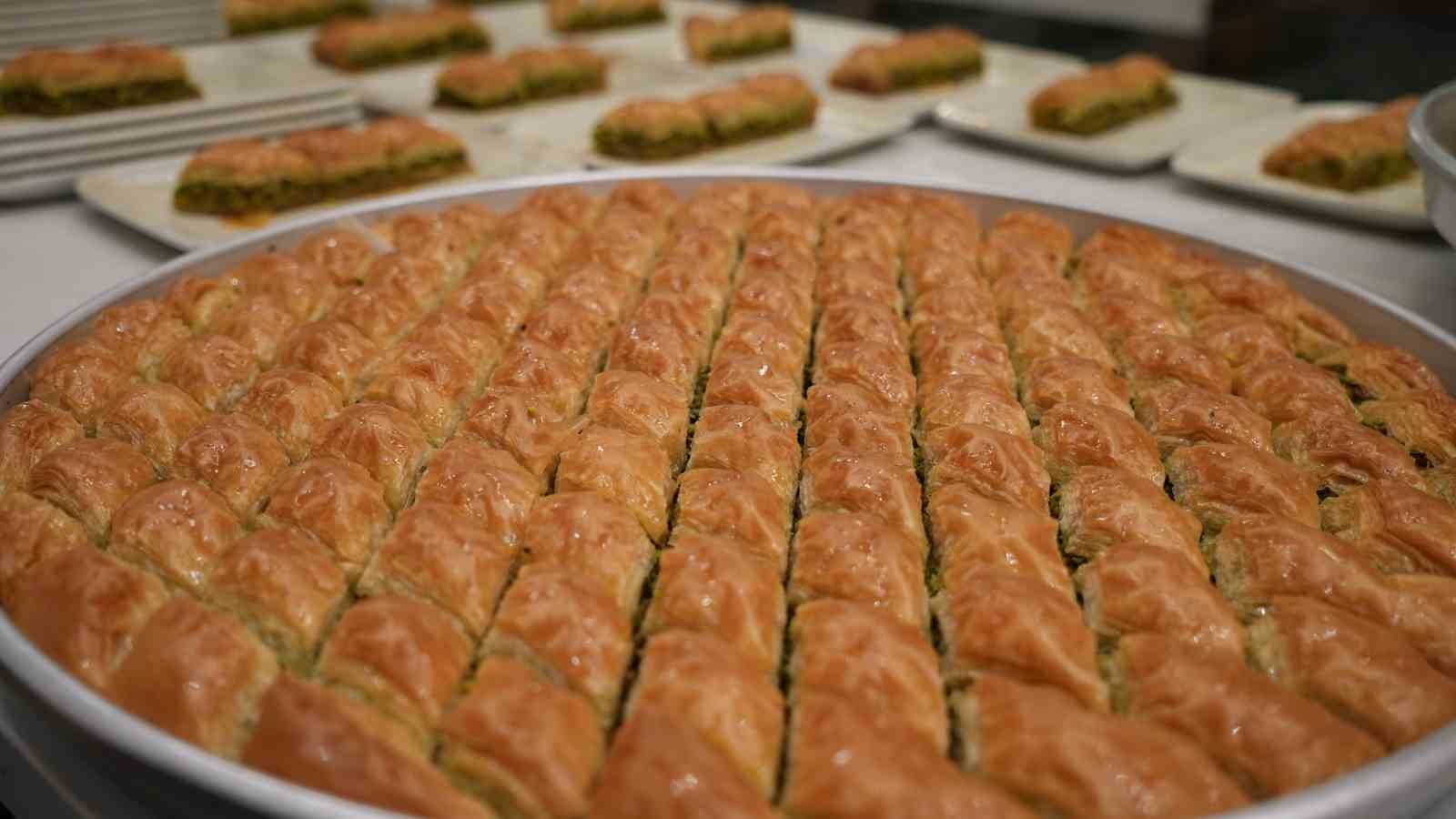 kurban bayrami oncesi baklavaya talep artti uretim 3 4 katina cikti 5