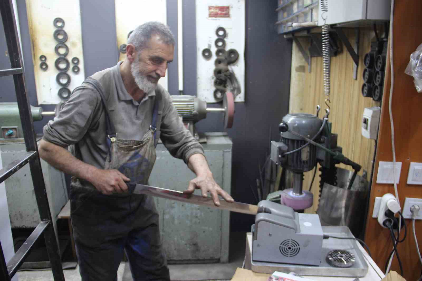 kurban bayrami oncesi bicakcilarda yogunluk basladi 3 C5gev34c