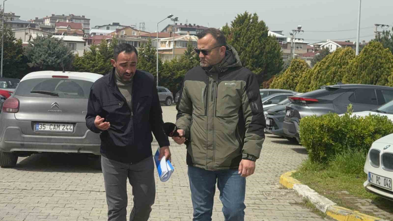 kurban bayraminda parmagini kesti basina gelmeyen kalmadi 2 U3VEecvf