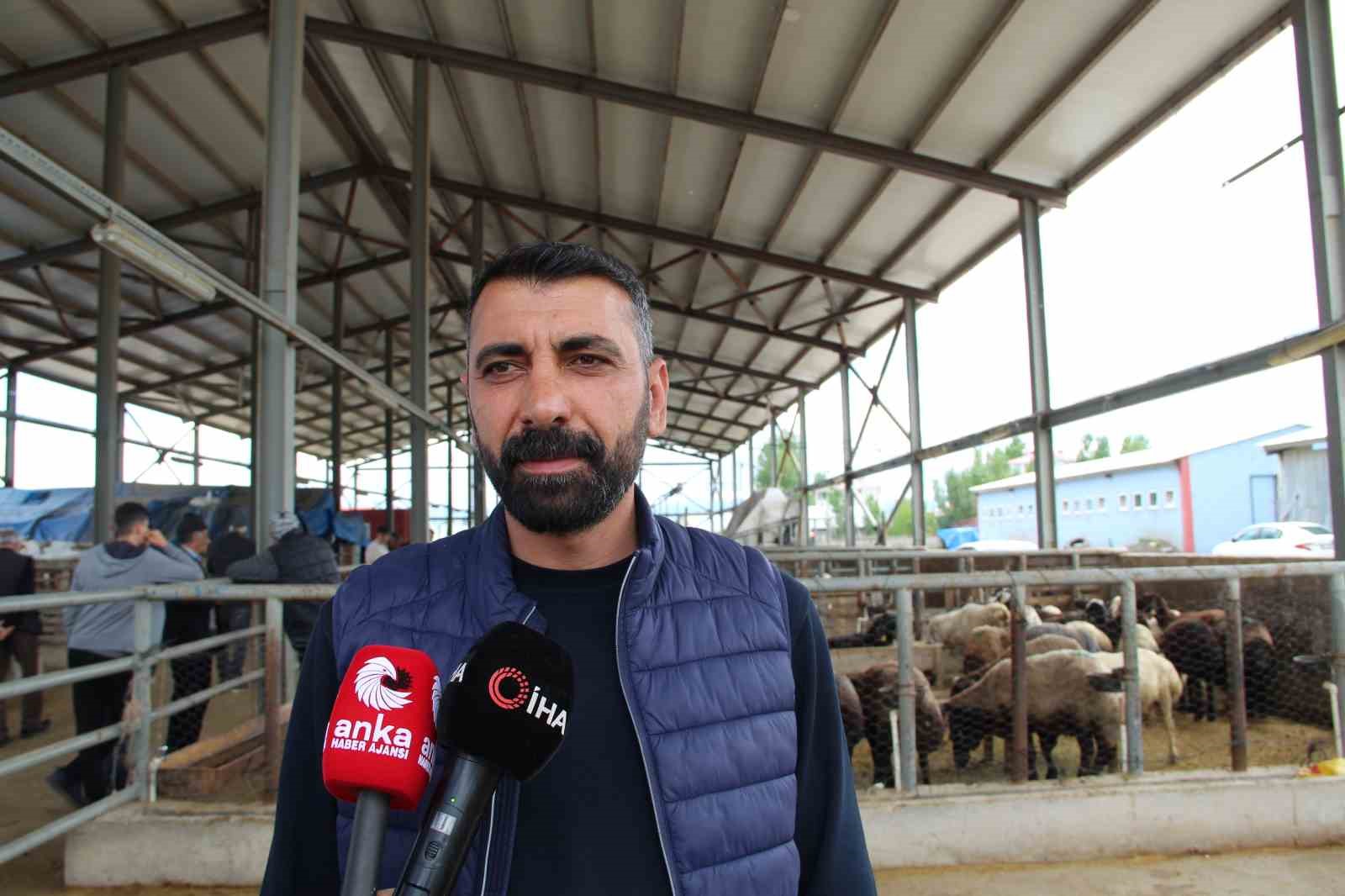 kurban pazarinda bayram yogunlugu 4 BArVAJ5r