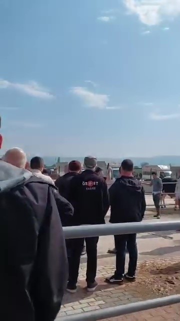 kurban pazarinda kavga jandarma havaya ates acti kadin astsubay araya girdi 1 W1tpfztn