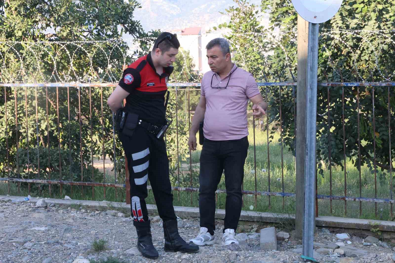kurban pazarindaki tartisma silahli kavgaya donustu 3 yarali 6 XNj2eM6b