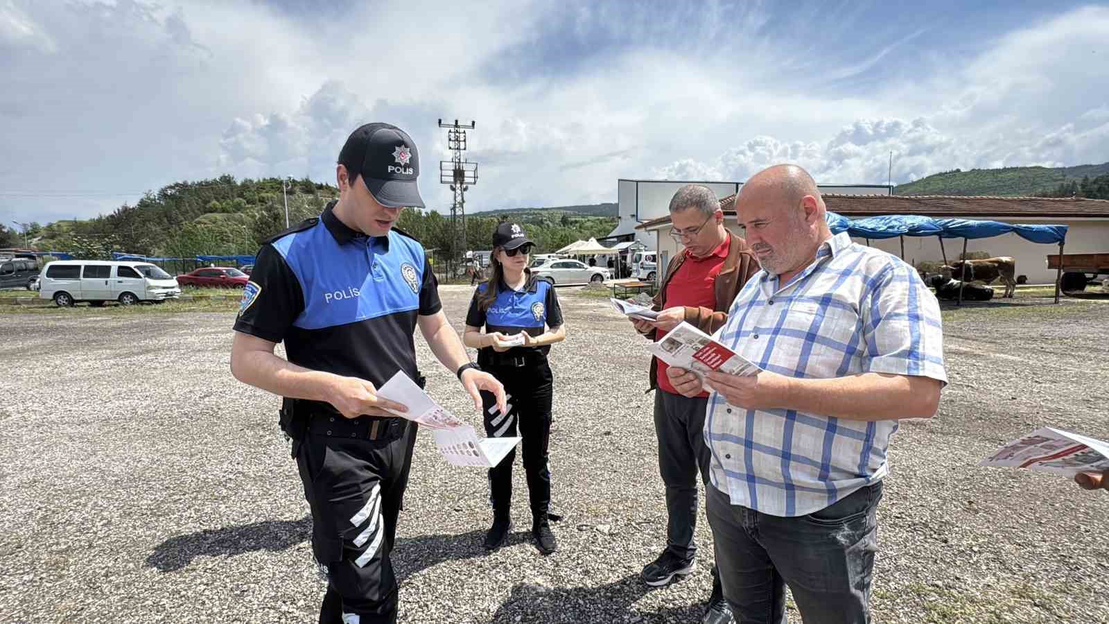 kurban pazarindaki yerlerini alan besicilere sahte para uyarisi 4 ztFhAMNT