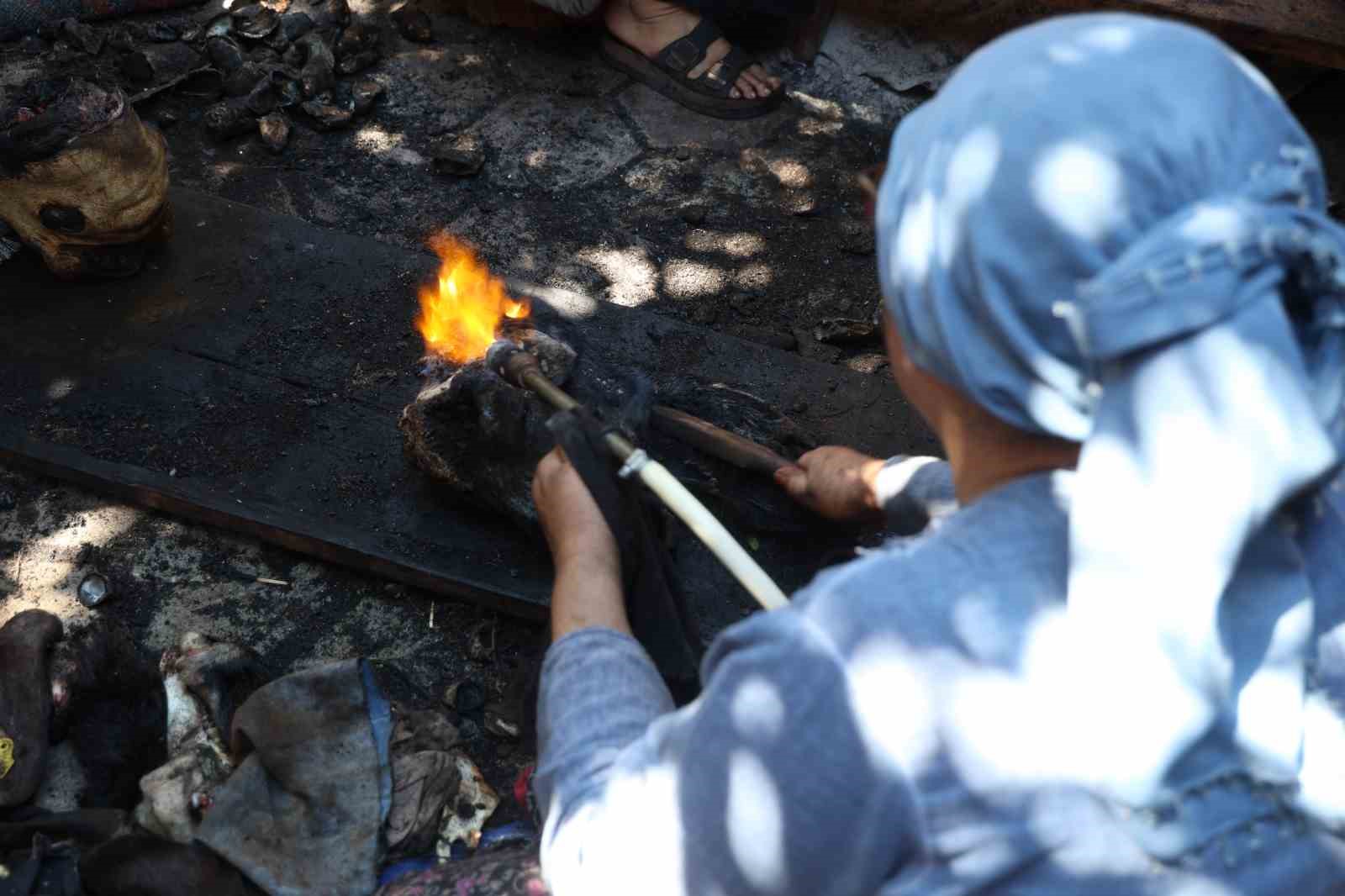 kurbanlar kesildi kelleler utulmeye basladi 2