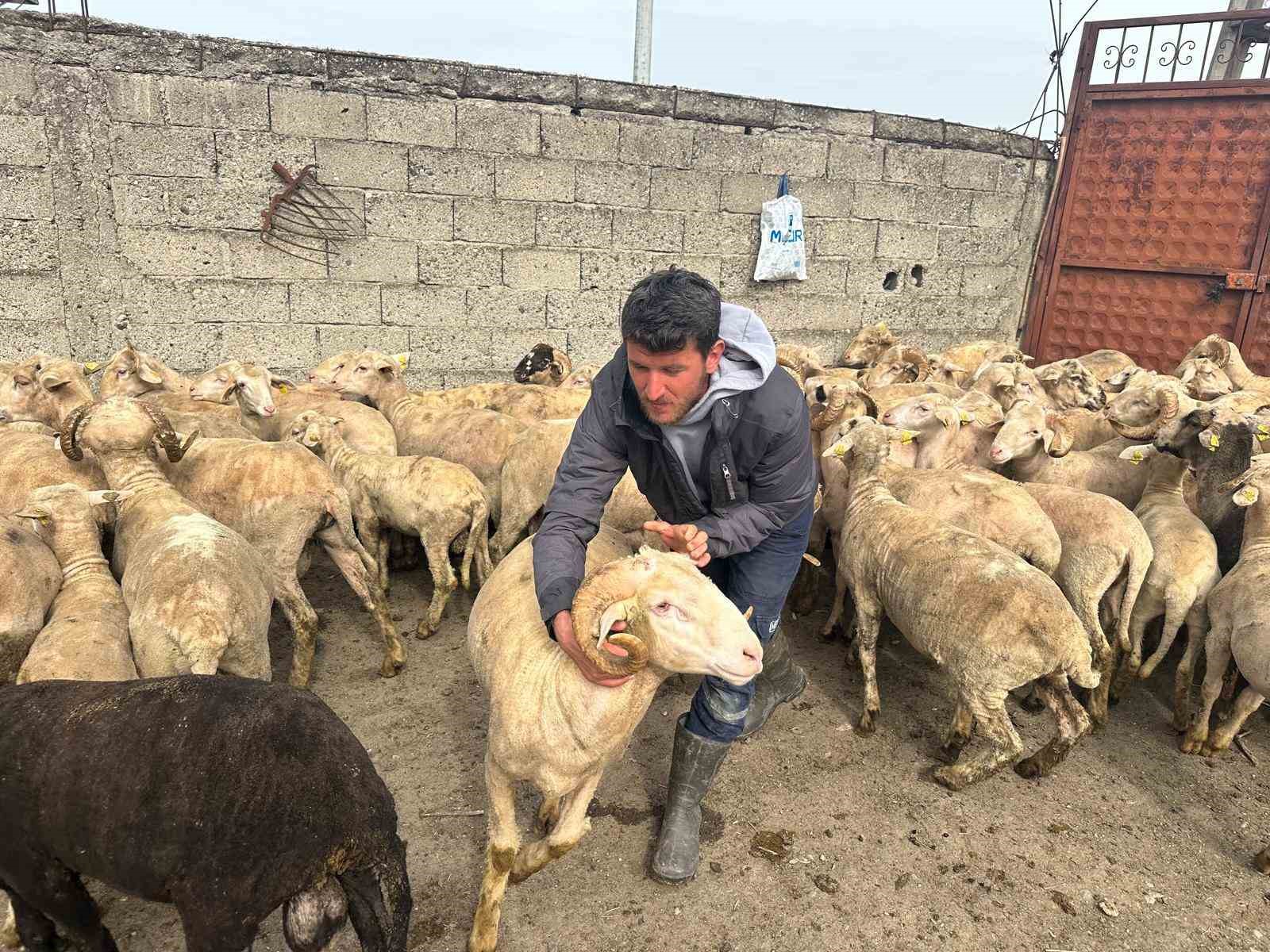 kurbanlik parasiyla evlenmisti simdi dogacak bebegi icin kullanacak 2 Syz9qVqj