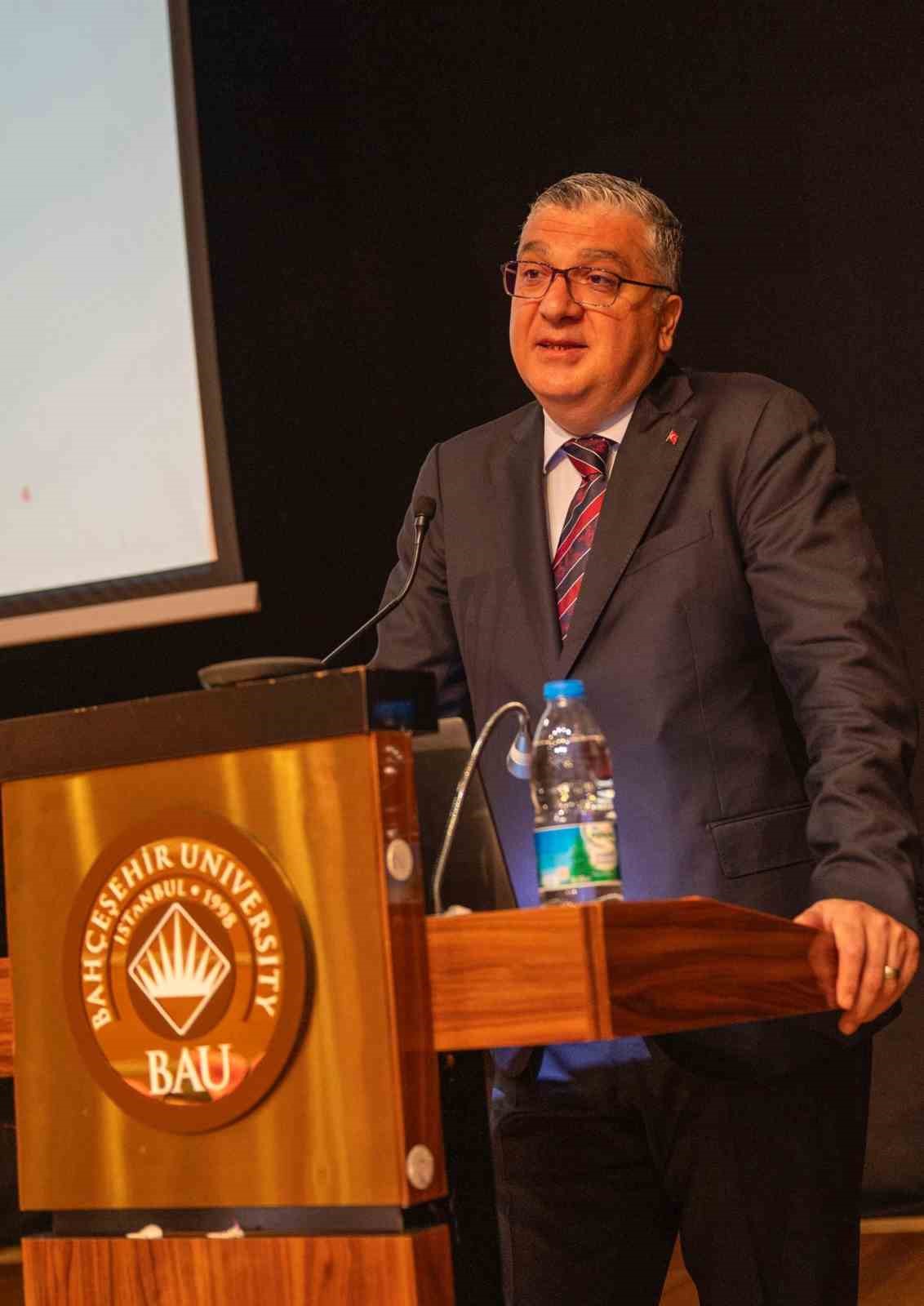 kuresel rekabette denizler ve koridorlar paneli bakan yardimcilariyla ogrencileri bulusturdu 4