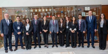 kuresel-rekabette-denizler-ve-koridorlar-paneli-bakan-yardimcilariyla-ogrencileri-bulusturdu-DSFIMJLj.jpg