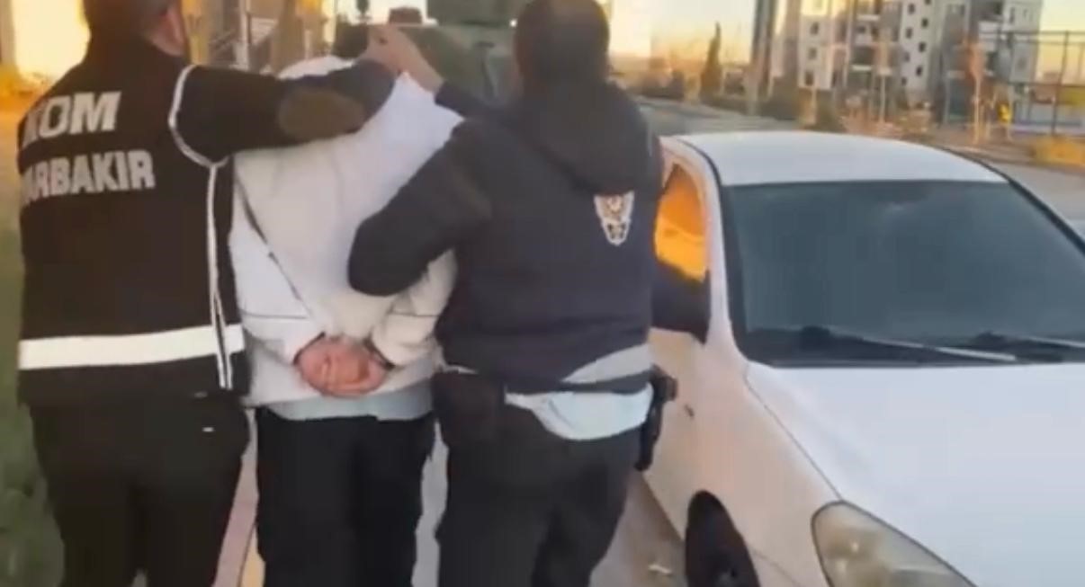 kursunlama tehdit ve yagma eylemine katilan suc orgutune yonelik ozel harekat destekli operasyonda 25 4QRbnhWj