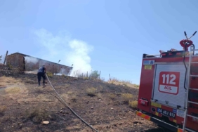 Erzurum’da doğalgaz patlaması: 2 ev çöktü, 1 yaralı 1 thumbnail
